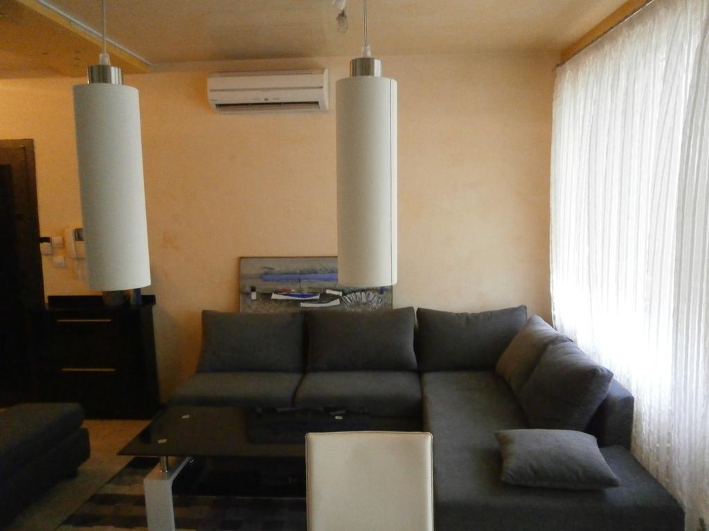 Art Apartment Kiril And Metodi Square Burgas City Zimmer foto