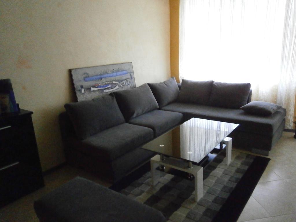 Art Apartment Kiril And Metodi Square Burgas City Zimmer foto