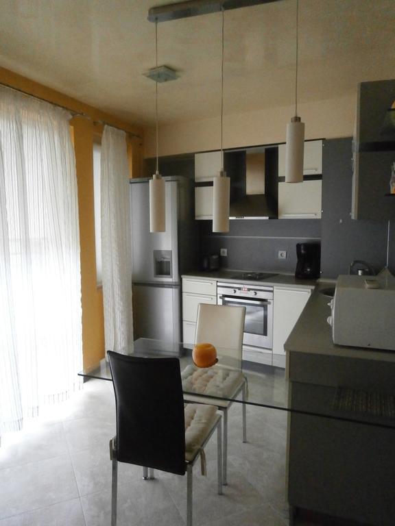 Art Apartment Kiril And Metodi Square Burgas City Zimmer foto