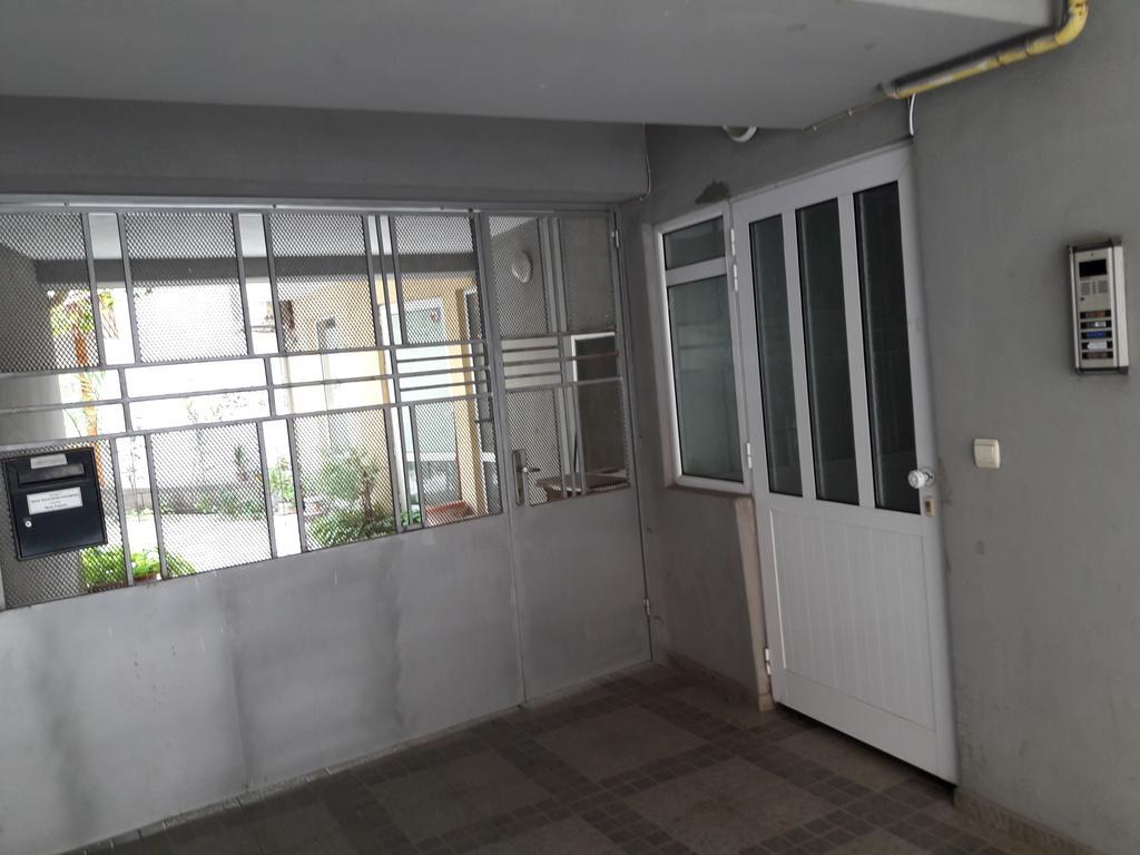 Art Apartment Kiril And Metodi Square Burgas City Exterior foto
